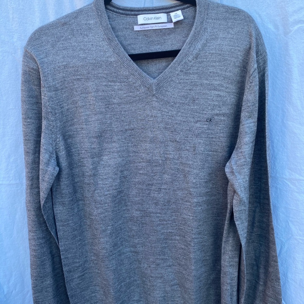 Calvin Klein Sweatshirt!